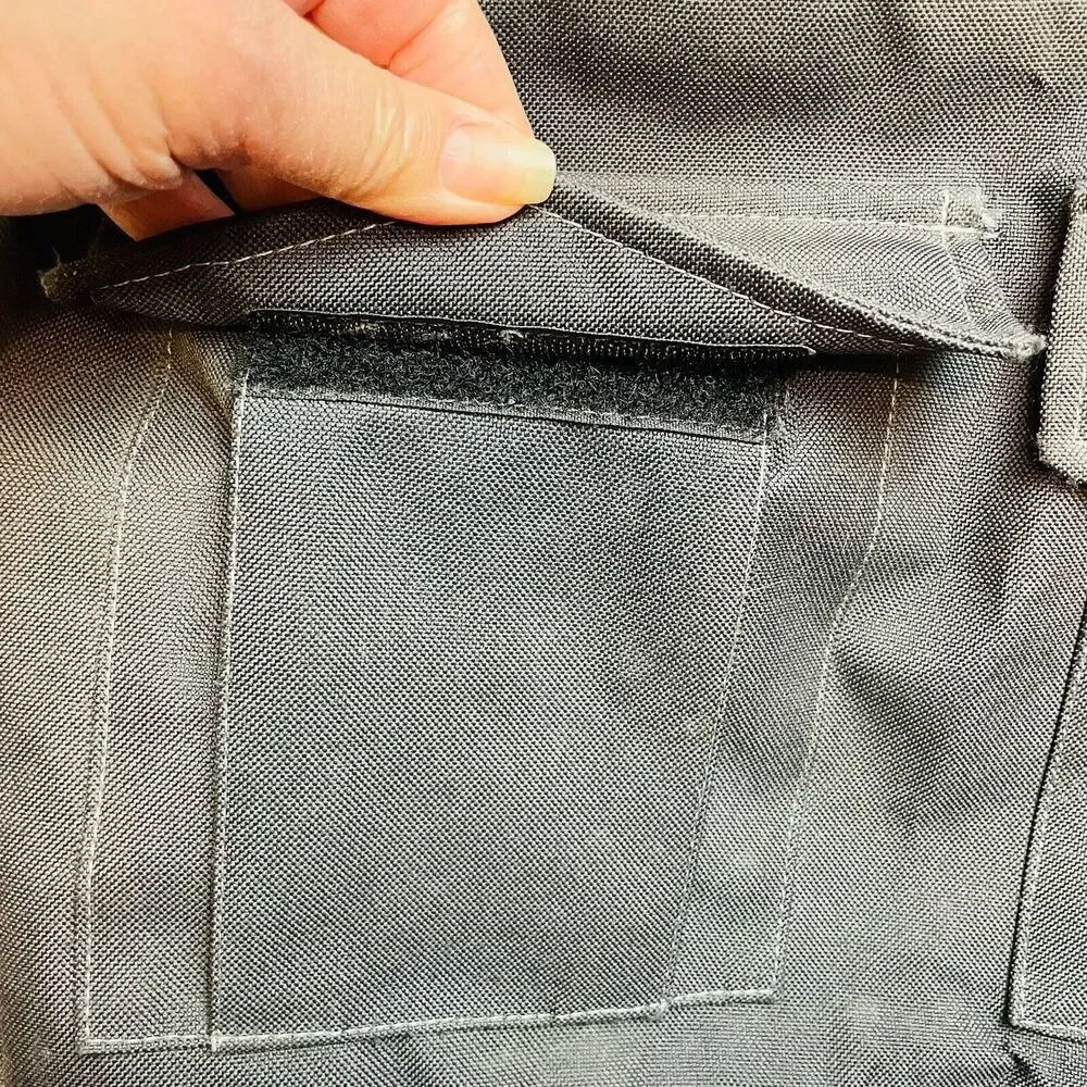 Yak Pak Brooklyn‎ New York Crossbody Messenger Bag Dark Gray Laptop Computer
